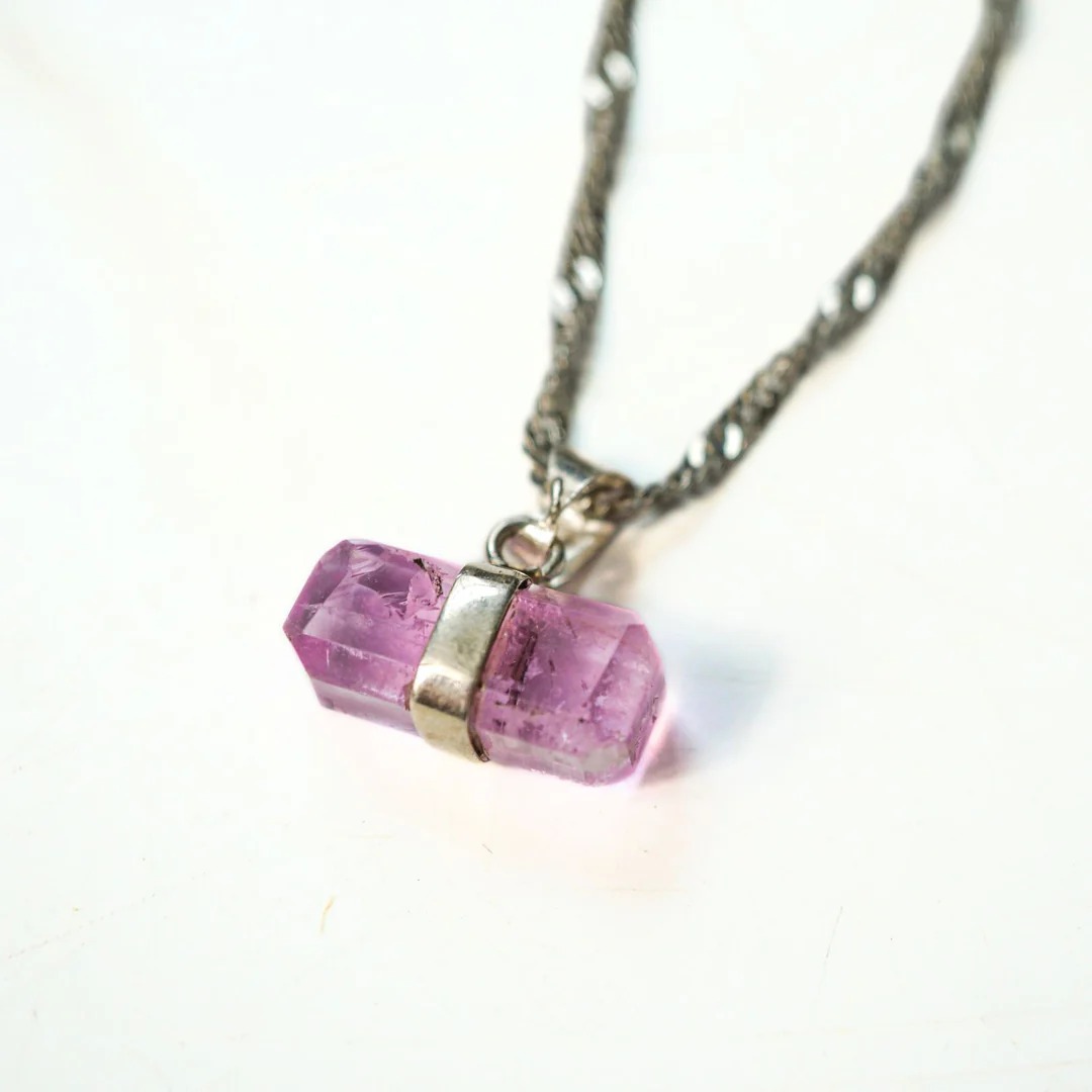 imgi_63_PinkKunziteNecklace_2_1080x